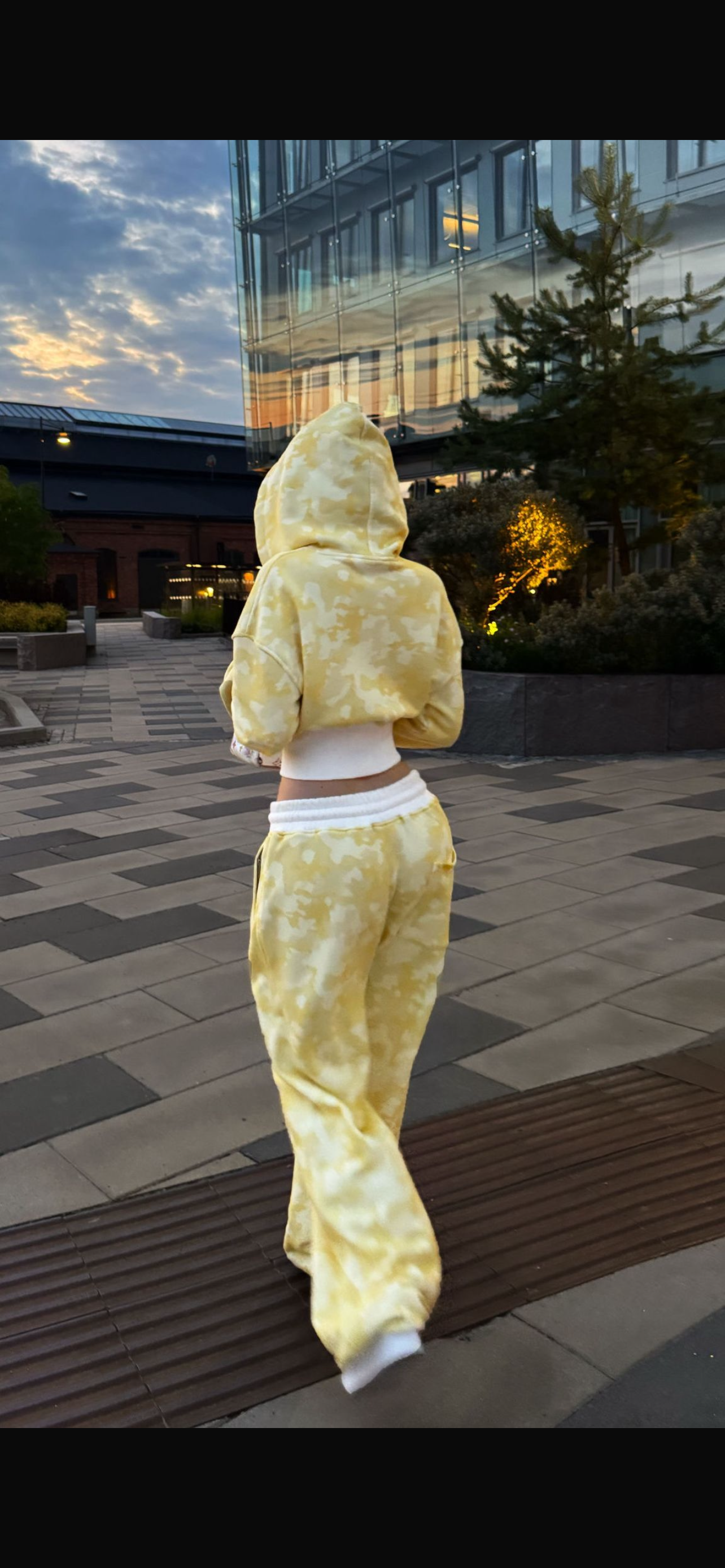 hddn cult yellow