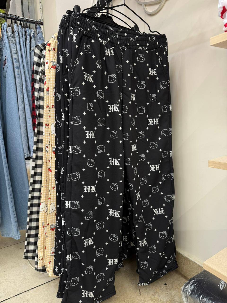 hello kitty black pjs