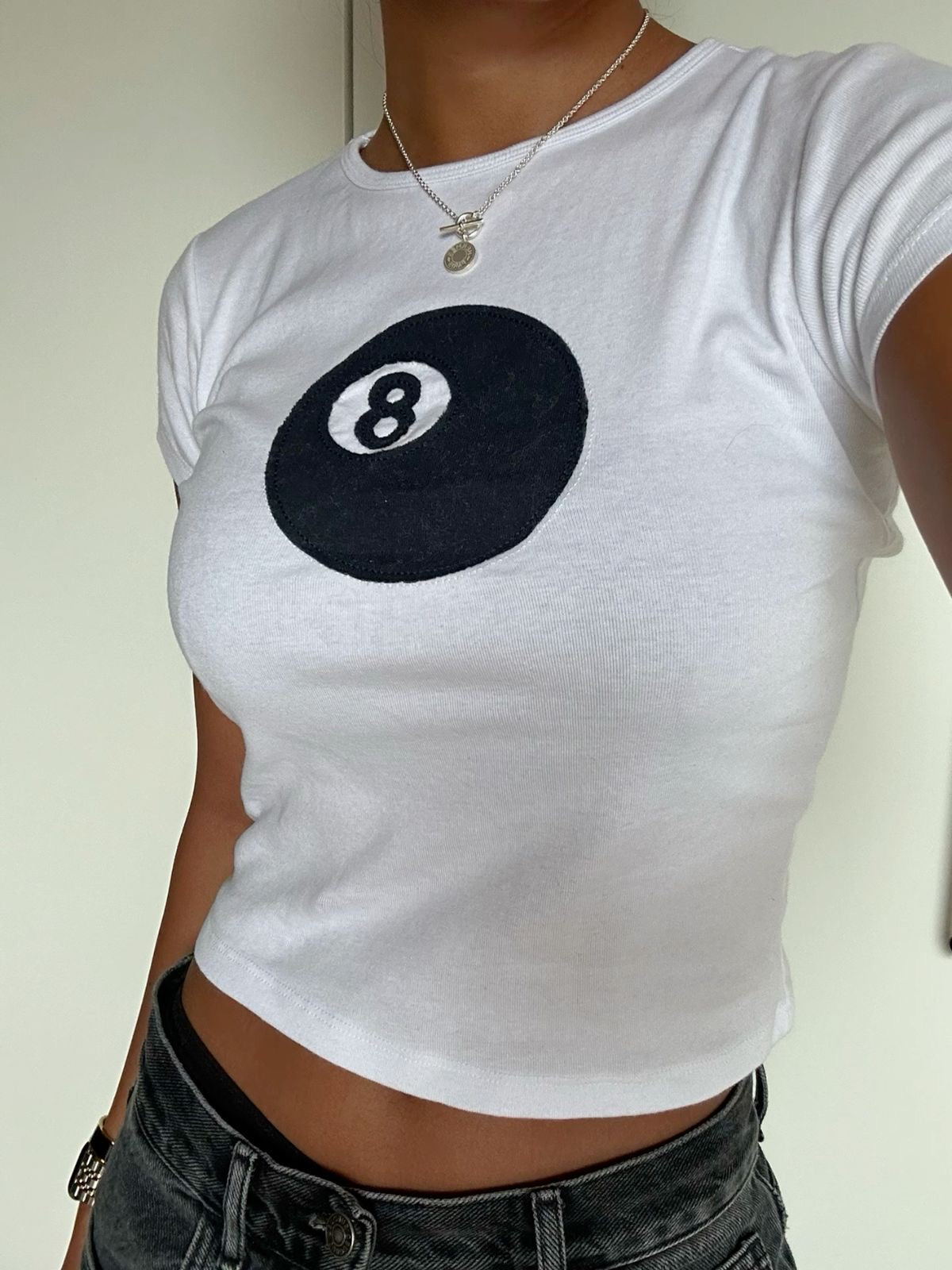8ball crop