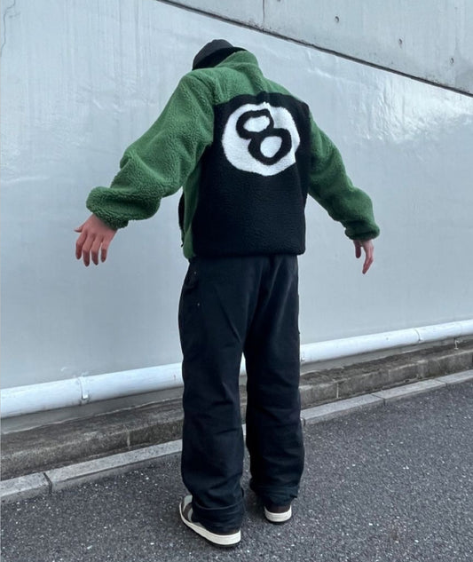 🎱 jacket