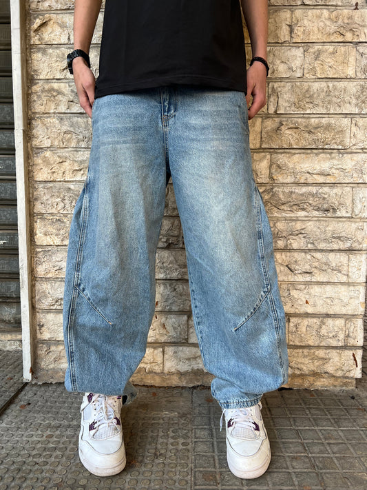 balloon jeans