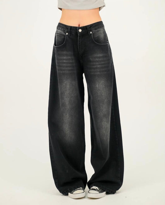 black plain jeans