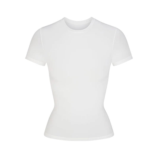 white crop plain